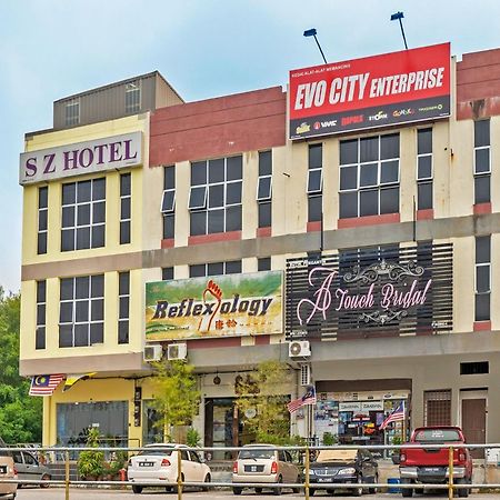Sz Hotel Lumut Exterior photo